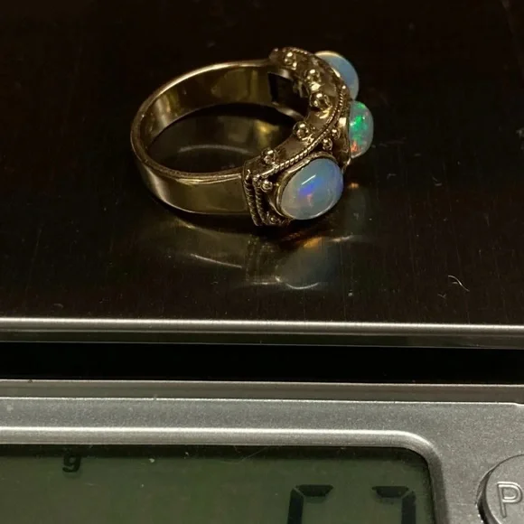 Triple Opal ring Vintage set in solid 14k - Picture 2 of 6